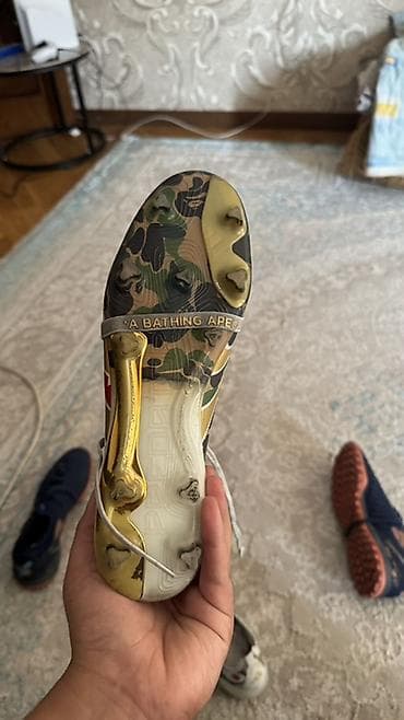 krosovkalar: Məhsul: Adidas x A BATHING APE (BAPE) kramponları – kamuflyaj dizayn — 4