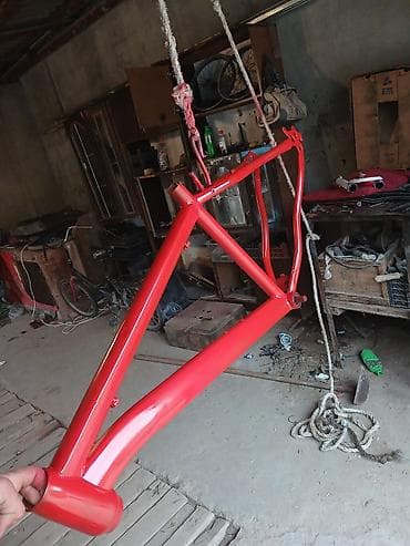 рама для велосипеда: Qırmızı rəngdə velosiped çərçivəsi -çərçivə saft çərçivəsidi - — 2