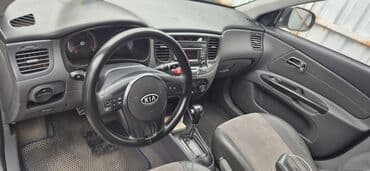 продажа подержанных автомобилей: Kia Rio: 1.5 л | 2010 г. Седан — 7