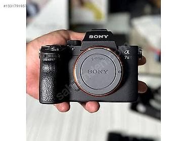 Sony Alpha a7 III (ILCE-7M3) full‑frame aynasız fotoaparat — body -