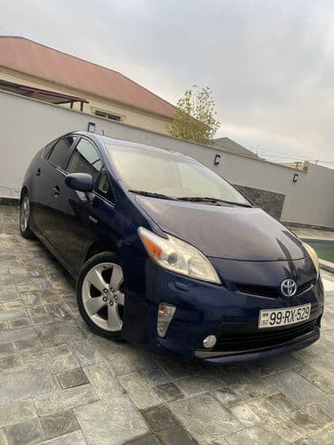 турбо аз подержанные автомобили таеота приюс аренд: Toyota Prius: 1.8 l | 2013 il Sedan — 9