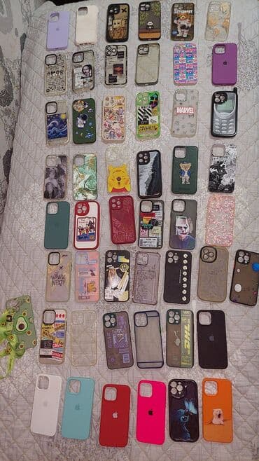 Məhsul: iPhone üçün müxtəlif dizaynlı telefon örtükləri kolleksiyası