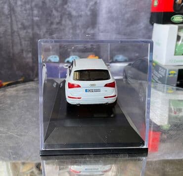 maşın modeli: Коллекционная модель AUDI Q5 PA White 2013 Schuco Scale 1:43 Art. — 10