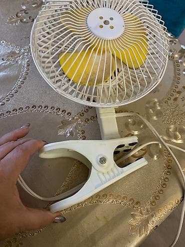 Klipli mini ventilyator, 30cm - Stolüstü və ya müxtəlif səthlərə — 3