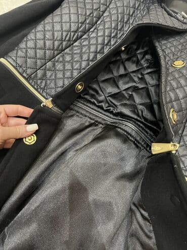 пальто зимнее: Satilir palto Demek olar yenidir,cemi 1-2 defe geyinilib.qollari — 4
