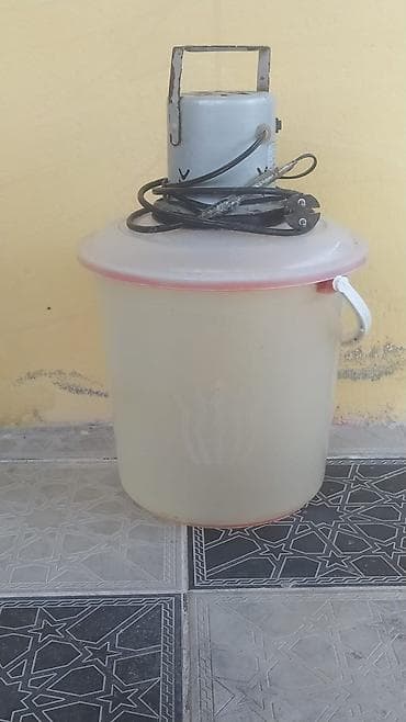ev modemi: Elektrikli yoğurt mayalama/qatıq düzəltmə qabı - Plastik gövdəli qab — 1