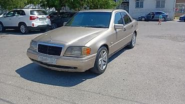cayenne krilo 2013: Mercedes-Benz C-Class: 2.2 l | 1994 il Sedan — 2