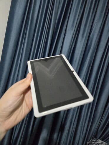 Uşaq planşeti – 7–8 düym toxunmatik ekranlı, ön kamera ilə. Arxa lalafo.az -da Uşaq planşeti – 7–8 düym toxunmatik ekranlı, ön kamera ilə. Arxa