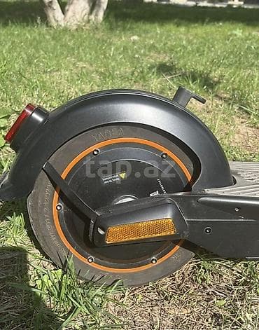 tryuk samokat: Yadea KS5 Pro elektrik skuter Xüsusiyyətlər: - Güclü elektrik — 9