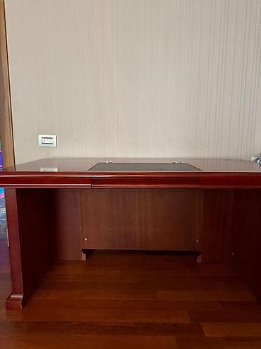 mudir kreslosu: Klassik üslublu ofis yazı masası - Material: kiftəyi-qırmızı tonlarda — 5