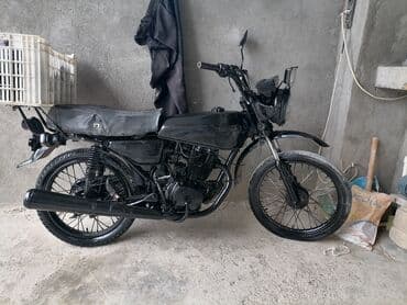 Moto geyim: Qara rəngdə klassik tərzli motosiklet Xüsusiyyətlər: - Tək silindrli — 2