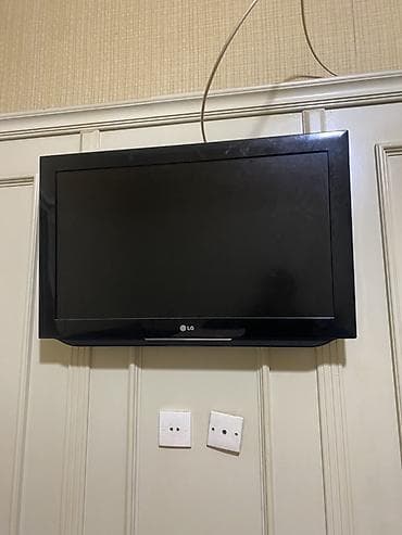 xbox seris x: Televizor JVC LCD 32" — 2