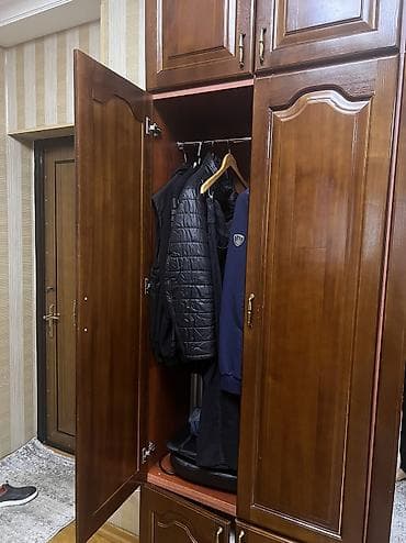 paltar isqafi: İşlənmiş, 6 qapı, Güzgülü, Qəhvəyi, Taxta, Açılan, Düz dolab — 5