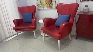 kreslo: Qırmızı salon dəsti – 2 ədəd iri kreslo, 1 ədəd 3 çekmecəli komod və — 2