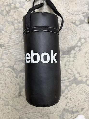 boks torbasi: Reebok asma boks kisəsi

CEKİSİ 4 kg. ÖLCÜSÜ 40 SM — 1