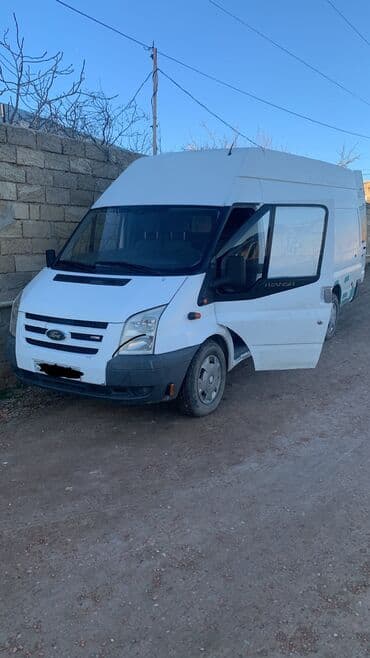 Peyk antenalarının quraşdırılması: Salam Ford transit Yük yerinin uzunluğu 4 metr Eni 175 sm Hündürlük — 3