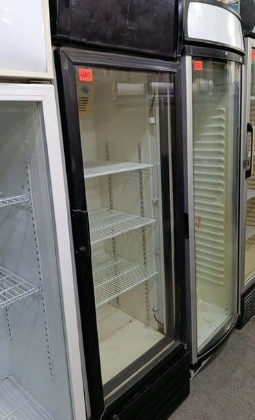 Mağaza vitrin soyuducusu - Şüşə qapılı, vertikal vitrin tipli