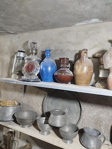 Kolleksiya üçün qədim məişət və dekor predmetləri dəsti -