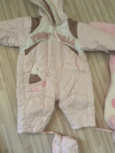 Üst geyimləri: Her biri 5azn.0-6aya qeder — 2