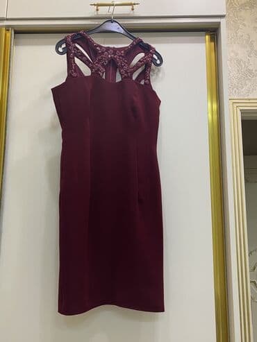 Pencəklər: 1 dəfə geyilib, Bordo rəng Elatus atelyede tikilib 320 AZN, satılır 40 — 2