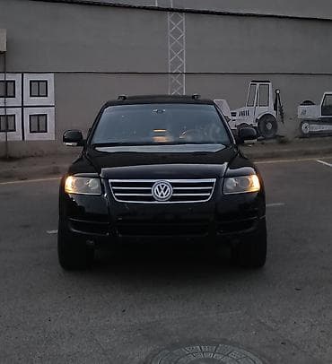 cayenne krilo 2013: Volkswagen Touareg V6 – qara rəng, tam ölçülü premium SUV — 1