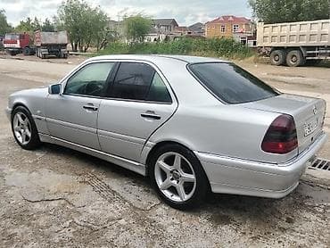 texnikalar: Mercedes-Benz C-Class sedan (W202) – gümüşü rəng Texniki — 4