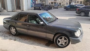 mercedes c 220: 225.55.16 barter edirem tekerlerim gorunduyu kimidi . 17 disqi tekerle — 3