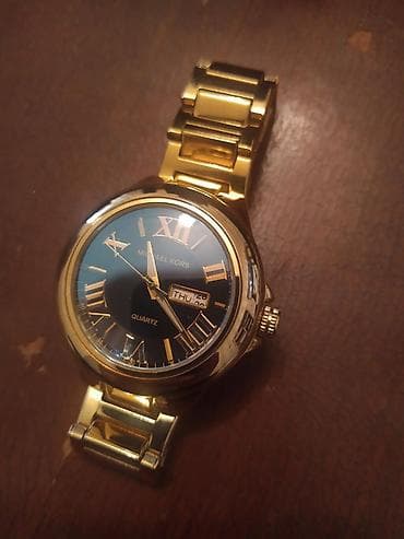 elektron divar saat: Shexsi saatlarimdi azda olsa ishdetmishem. Amma artix taxmadigima gore — 1