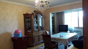 ucbucaq evlər: Bakı, Bakıxanov qəs., 3 otaqlı, Köhnə tikili, 70 kv. m — 2