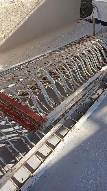 Metrasi 15 manat (48) - Material: tam metal/dəmir konstruksiya -