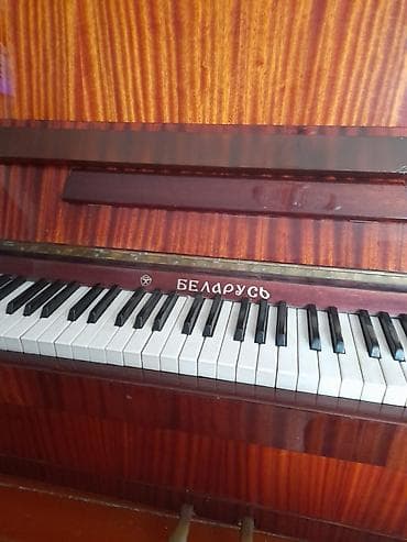 ucuz gitara satisi: Belarus marka akustik pianino (upright). - Korpus: parlaq taxta — 1