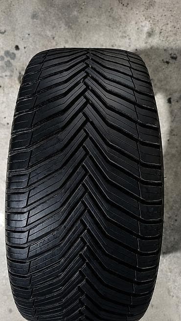teker michelin: 4 ədəd avtomobil şini satılır. Xüsusiyyətlər: - Naxış: V formalı — 2