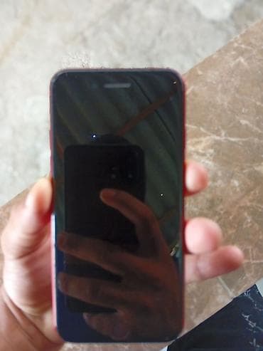 ip 12 pro: IPhone SE 2020, Qırmızı, Simsiz şarj — 7