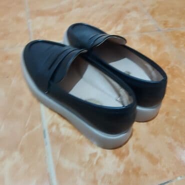 детские кожаные ботинки: Размер: 37, цвет - Черный, Б/у — 2