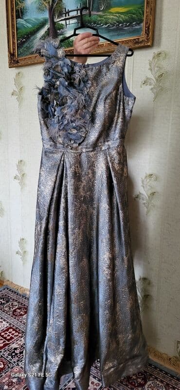 Ziyafet geyimi.ideal veziyyetde. Orqanza material.cox qeşengdir lalafo.az -da Ziyafet geyimi.ideal veziyyetde. Orqanza material.cox qeşengdir