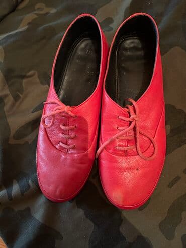 женские бежевые замшевые туфли: Туфли, Размер: 39, цвет - Красный, Б/у — 1