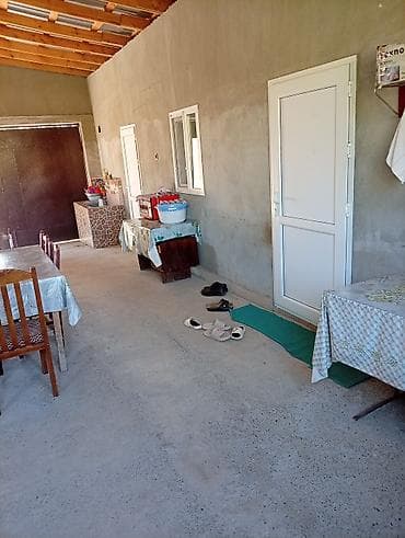 bayılda ev: Satılır: İsmayıllı rayon uştal kənd rayonla mesafə 17 km - Yerden — 5