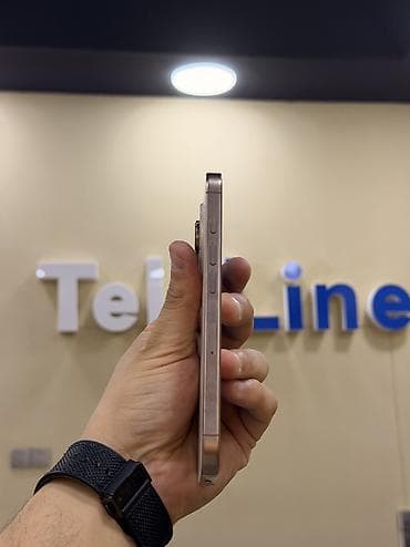iphone 113: IPhone 16 Pro, 128 GB, Desert Titanium, Zəmanət, Kredit, Simsiz şarj — 4