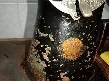 qədim pullar: Məhsul: Köhnə tip mexaniki tikiş maşını (əl çarxlı) Təsvir: - — 2