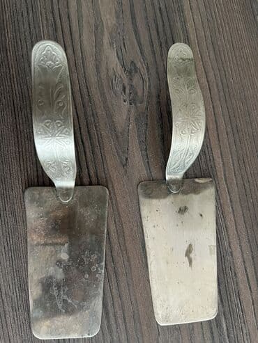 антикварные часы настенные: 🫧 Qedimi Tort götüren 
Birinin qiymetidir 🫧 — 1