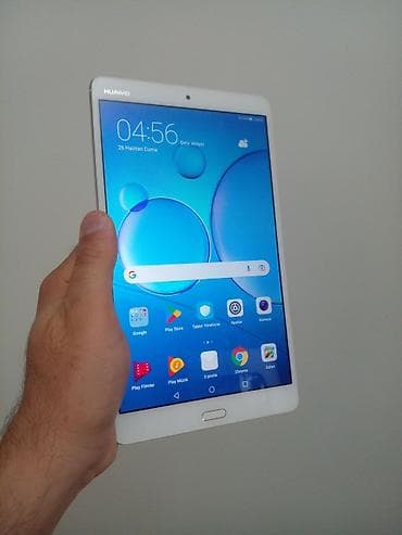 Huawei MediaPad M3 ideal vaziyyetdedi,tezeden secilmir nomre