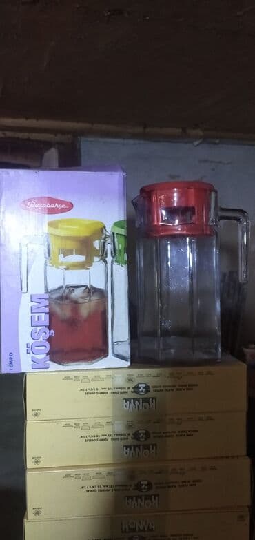 Yeni, Qəhvədan, Şüşə