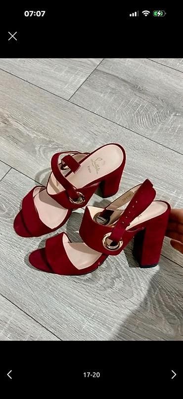 Босоножки, сандалии, шлепанцы: Her Biri Tecili 20 azndi‼️ çox münasib qiymete, baha alinib her biri — 4