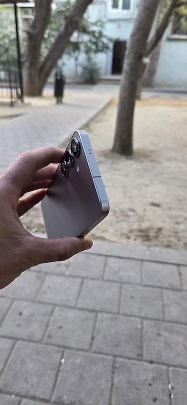 s26: Samsung Galaxy S25 Plus, 256 GB, rəng - Gümüşü, İki sim kartlı — 4