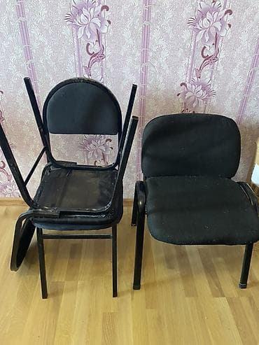 metal stul: Stul 3 ədədi 20 m. Mohkəm di — 2