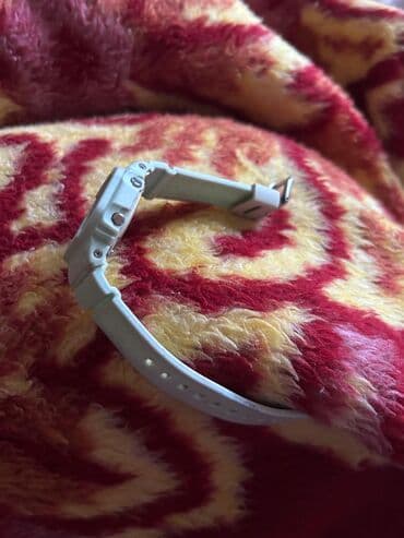 Комплекты с часами: Б/у, Наручные часы, Casio, цвет - Белый — 2