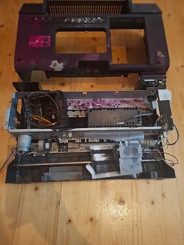 Printer və kseroks aparatları: Salam diqaətlə oxuyun 2 ədəd Epson l800 printer 1 ədəd epson t50 — 9