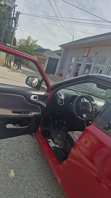 niva satisi: MG : 1.5 л | 2012 г. 210000 км Хэтчбэк — 6