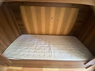 intex matras: İki mərtəbəli çarpayı satılır 🛏️ 💰 Qiymət: 270 AZN ✅ Matras daxil,Əla — 2