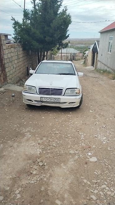 Mercedes-Benz 200: 2.5 л | 1994 г